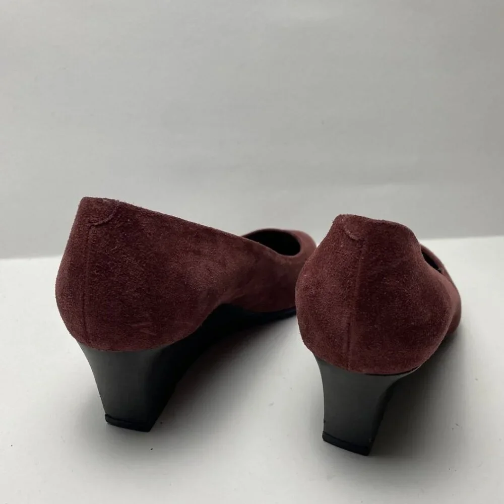 TOD’S Burgundy Suede Wedge Pumps Size 39